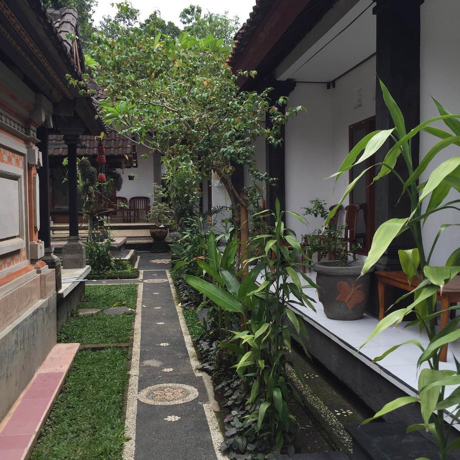 Pondok Ayu Homestay 우붓 외부 사진
